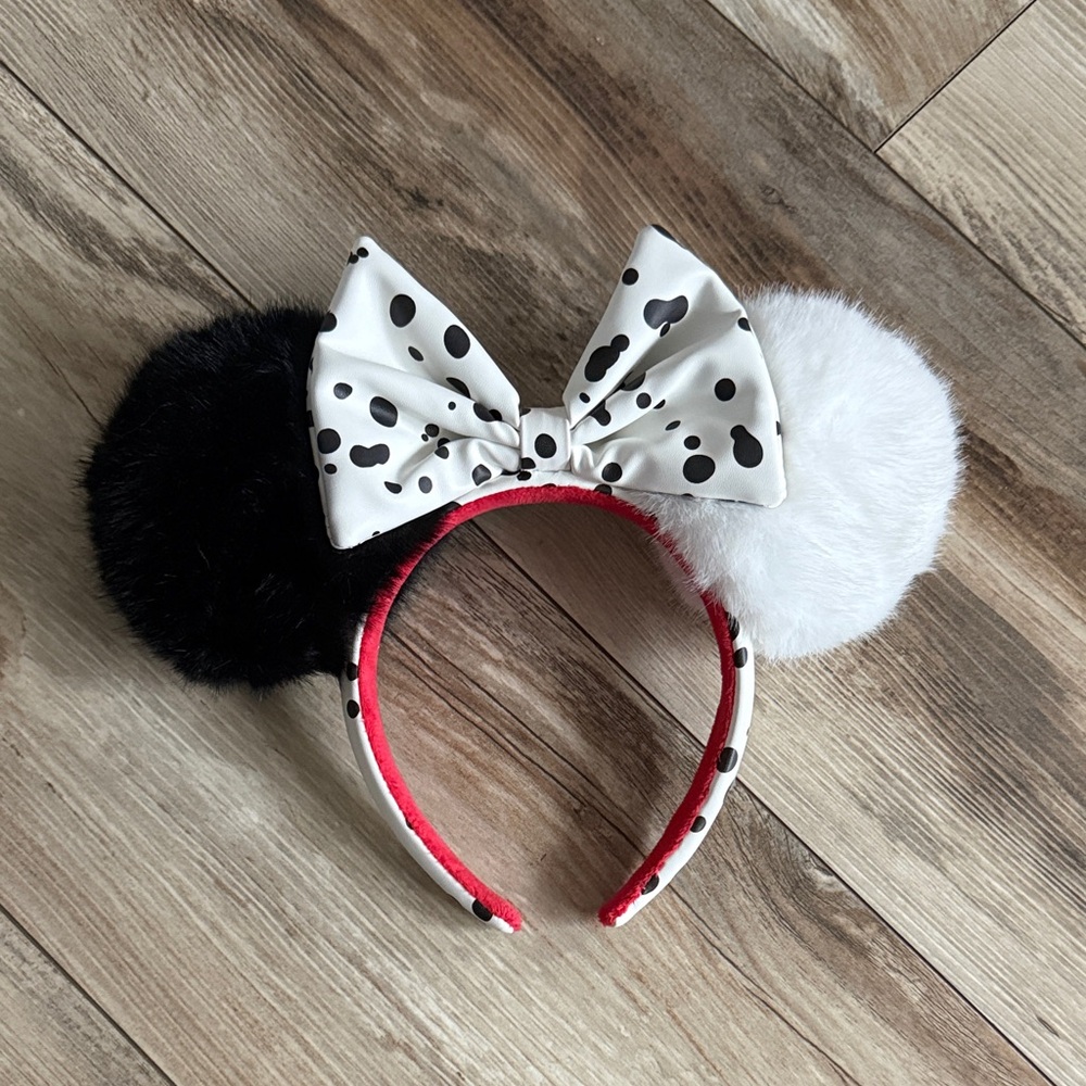 Disney Dalmatian-Inspired Ears Headband - Black, White, Red